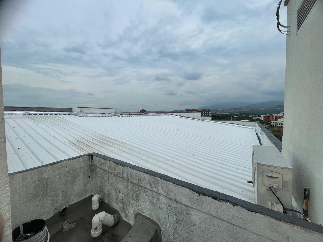 Instalación y mantenimiento de cubiertas en teja UPVC por Xervis, imagen 2